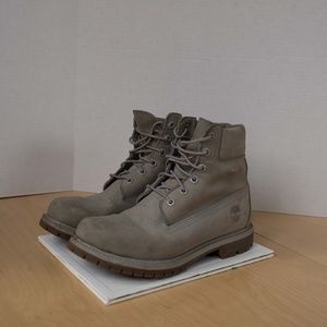 Winter boots